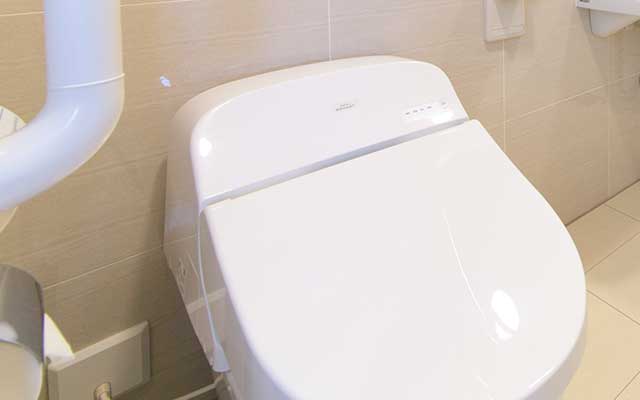 温水洗浄機能付きシャワートイレ